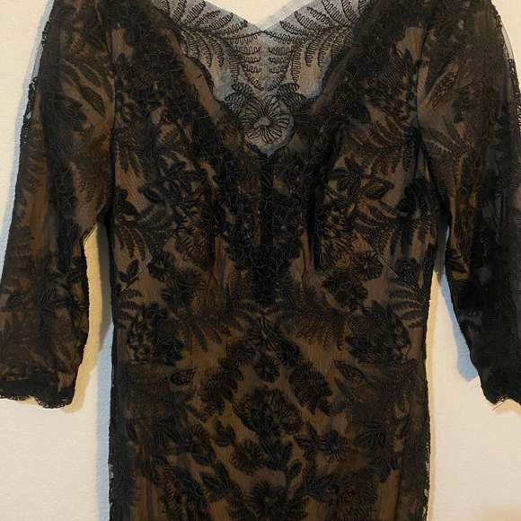 Tadashi Shoji ZURI DRESS Black Floral Embroidered Lace Illusion Neckline Dress 8 - Picture 5 of 15